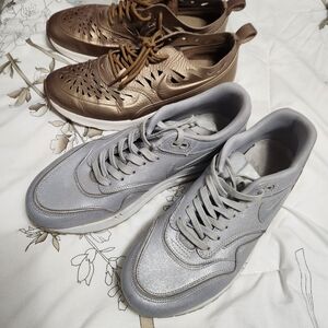Nike Women's Gray and Bronze Sneakers